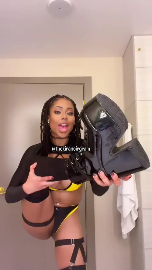 Kira Noir - Video