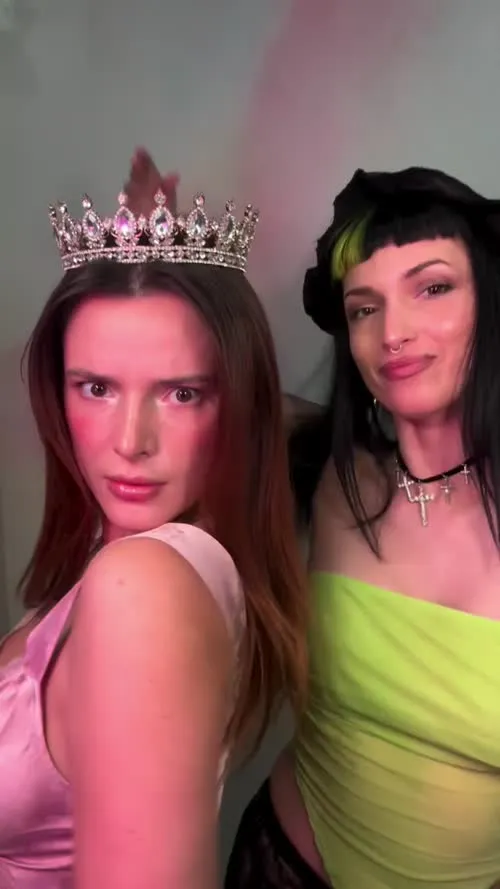 Dani Thorne - Video