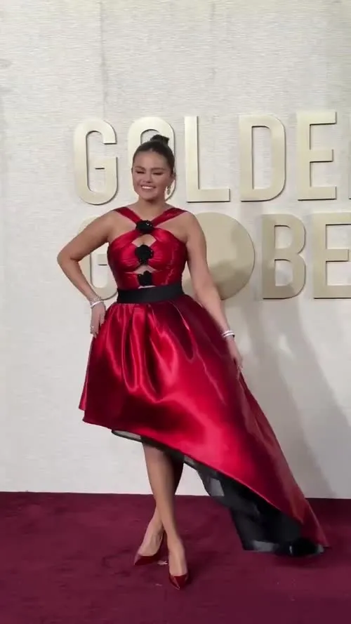 Selena Gomez - Video