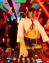 Dani Thorne - 4Cpx 9Bjhrk