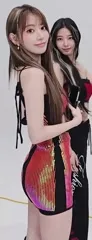 Sakura Miyawaki 宮脇 咲良 | LESSERAFIM - Video