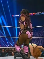 WWE/AEW Sasha Banks | Mercedes Moné - 4pe m4dMrrA