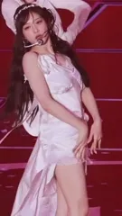 Lee Hyun-seo / 이서 LEESEO (IVE) - Video