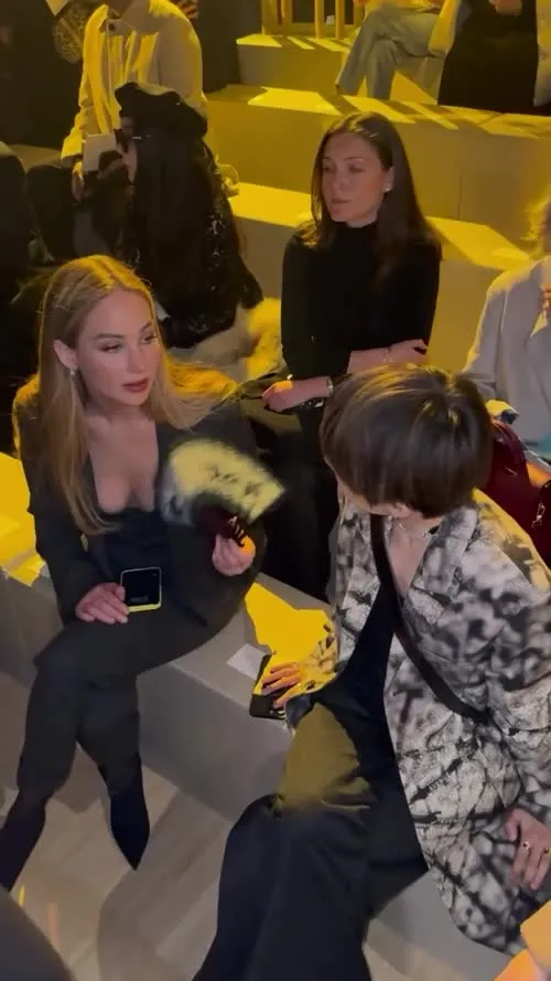 Jennifer Lawrence - Video #221095