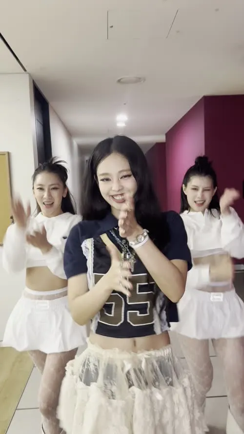 Jennie | BLΛƆKPIИK (Blackpink) - Video #355981
