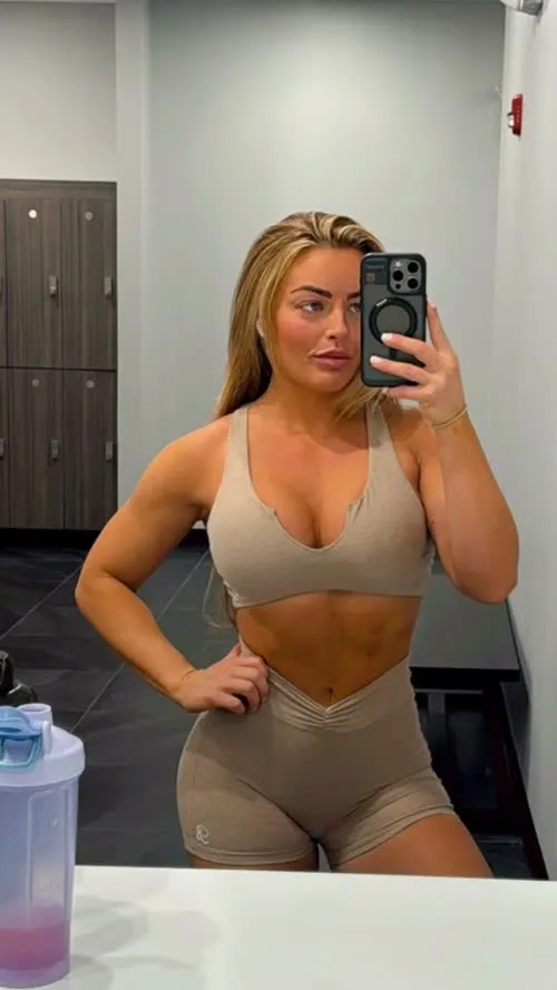 Mandy Sacs | Mandy Rose - Video
