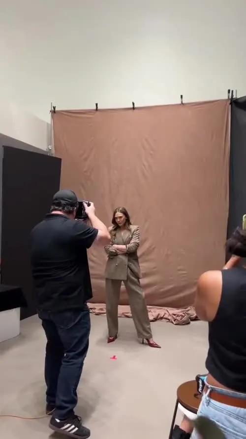 Elizabeth Olsen - Video