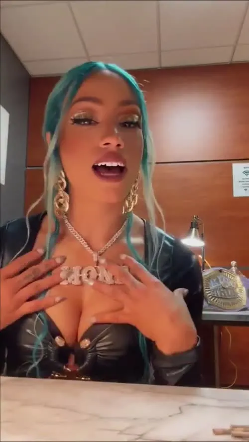 WWE/AEW Sasha Banks | Mercedes Moné - Video