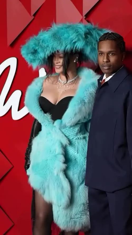 Rihanna - Video #323762