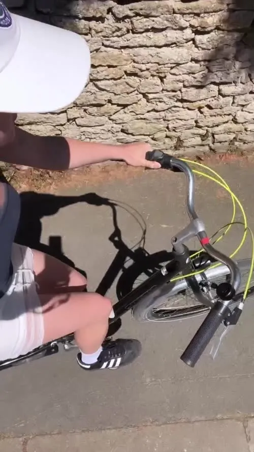 Maisie Williams - Video