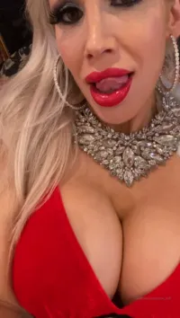 Rebecca More / Rebecca Moore - Video #308051