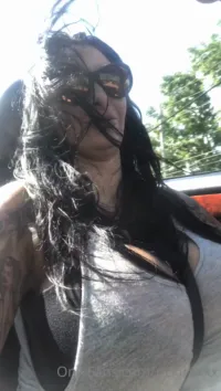 Ricki Raxxx - Source