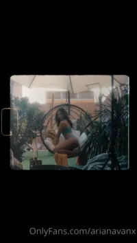 Ariana Van X - Video