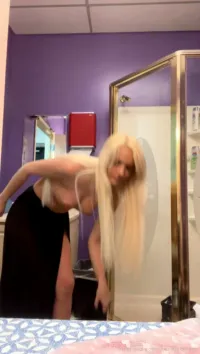 Kenna James - Video