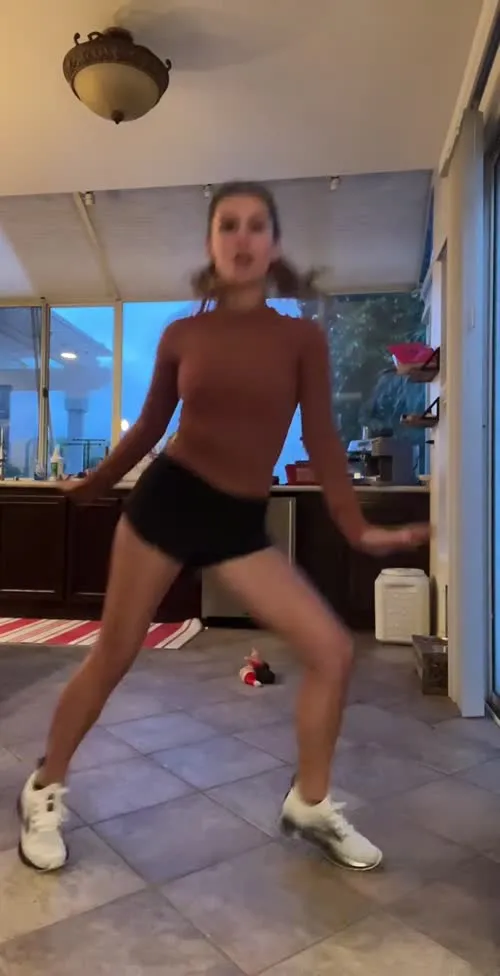 Madisyn Shipman - Video