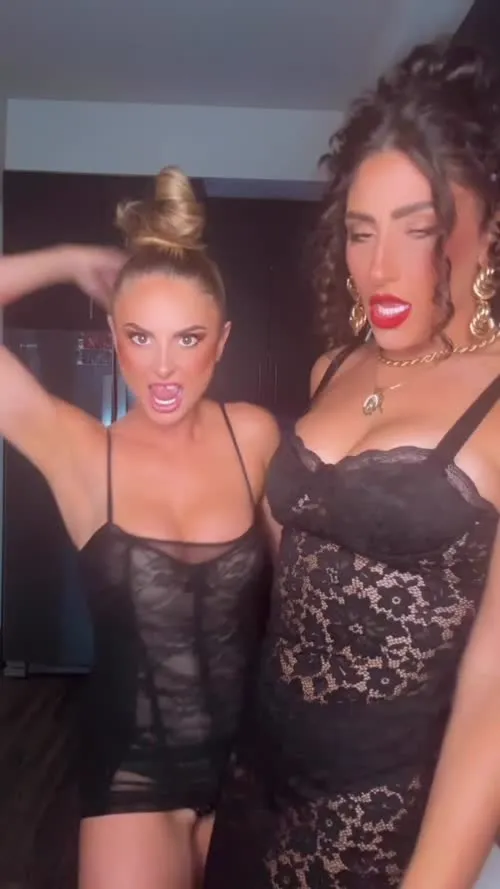Danni Ellexo aka Harley Cameron Brand Army - Video