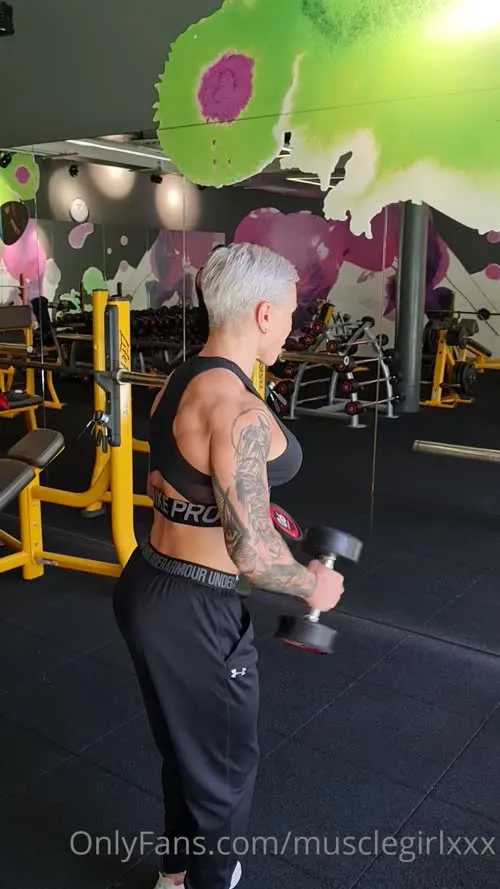 crazyxbody / musclegirlxxx - Video #135355