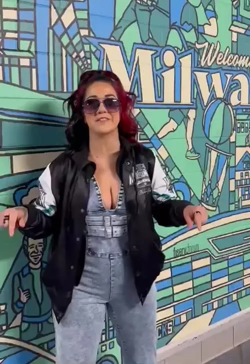 WWE Bayley / Davina Rose / Pamela Rose Martinez - Video #362490