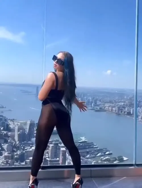 (Skye Dolecki) Skye Blue AEW - Video