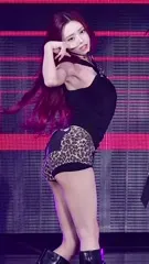 Yuna - ITZY (유나, Shin Yu Na) - Video #315288