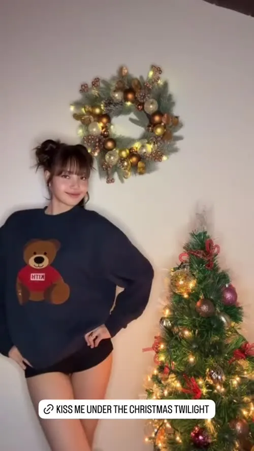 Lisa | BLΛƆKPIИK (Blackpink) - Video #339685
