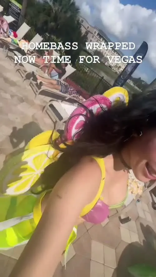 Dani Thorne - Video