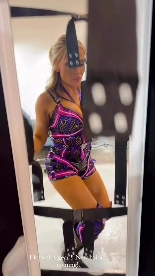 WWE Natalya Neidhart , The Boat - Video