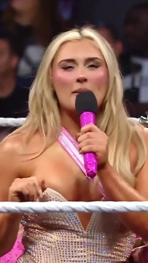 Tiffany Stratton - Video