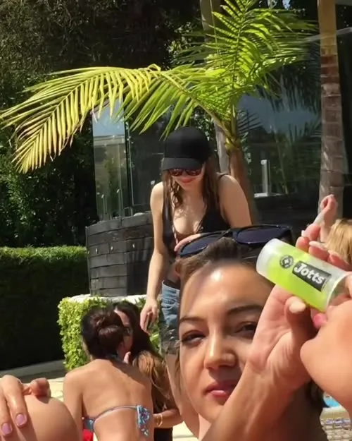Joey King - Video #182371