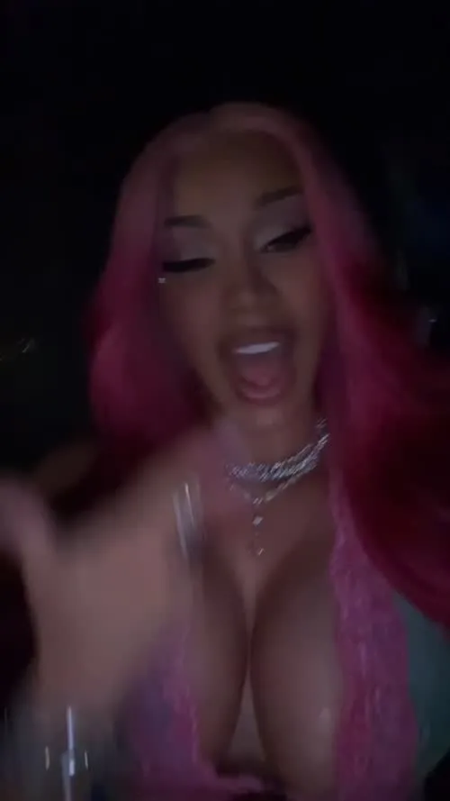 Cardi B - Video