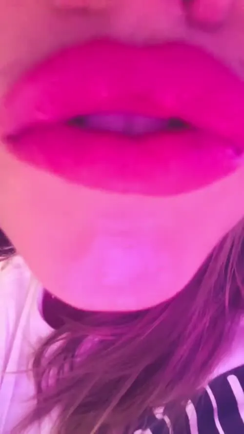 Lexee Smith - Video
