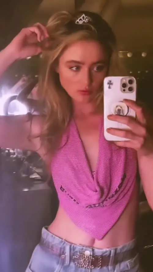 Kathryn Newton - Video