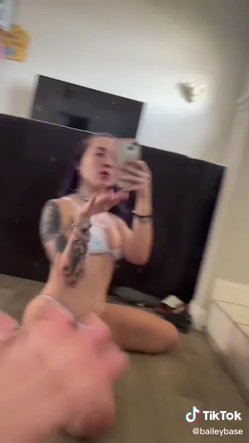 Bailey Base / littlebbasexxx - Video