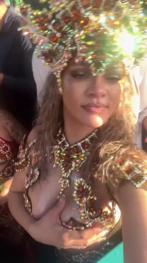 Rihanna - Video
