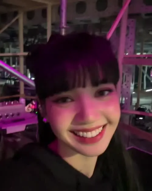 Lisa | BLΛƆKPIИK (Blackpink) - Video