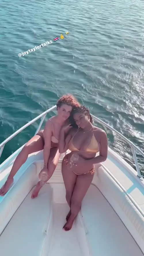 Joy Taylor - Video