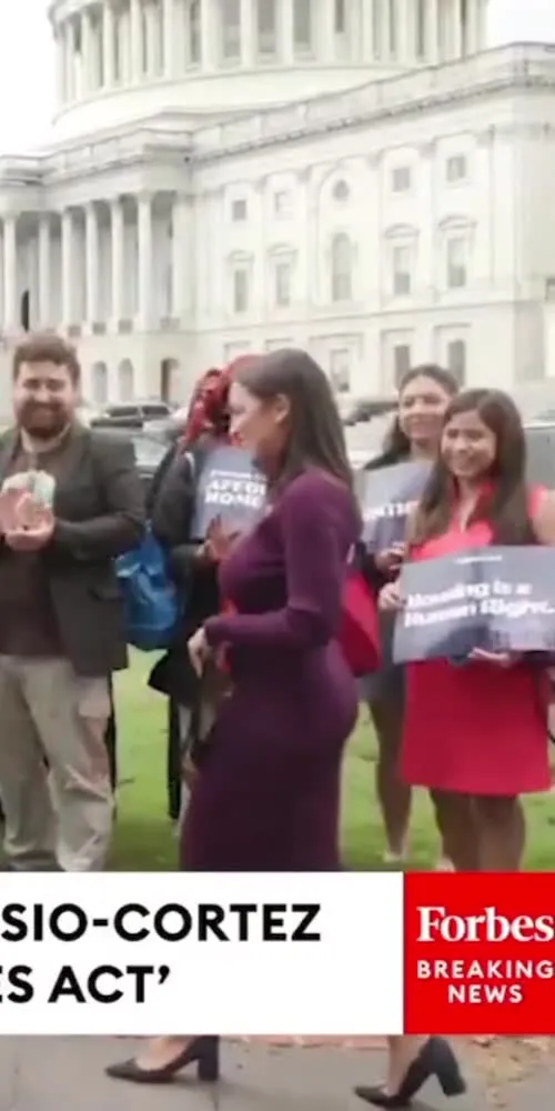 Alexandria Ocasio-Cortez / AOC - Video #181084