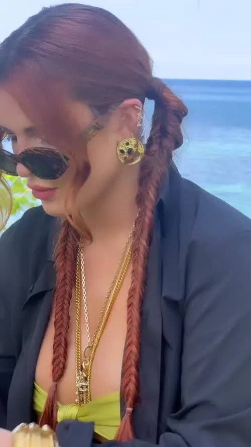 Bella Thorne - Video #393428