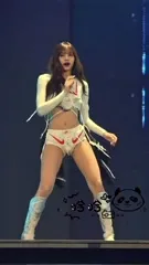 Lisa | BLΛƆKPIИK (Blackpink) - Video