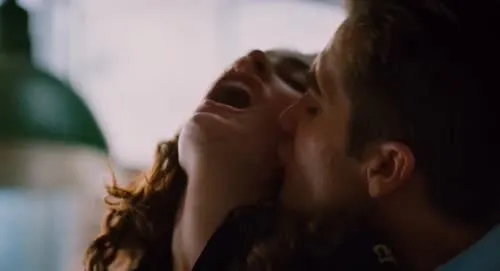 Anne Hathaway - Video