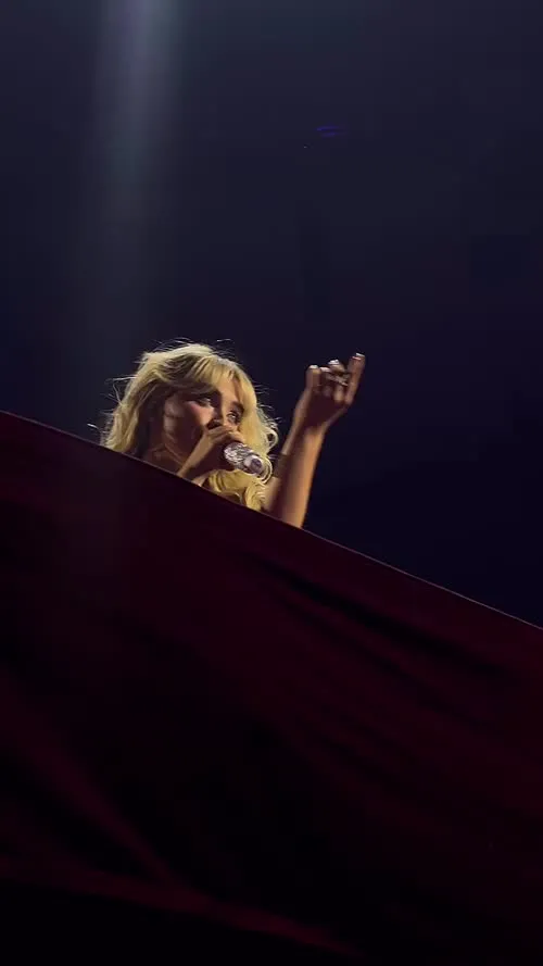Sabrina Carpenter - Video