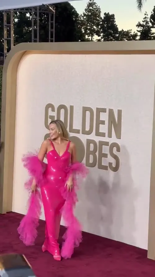 Margot Robbie - Video