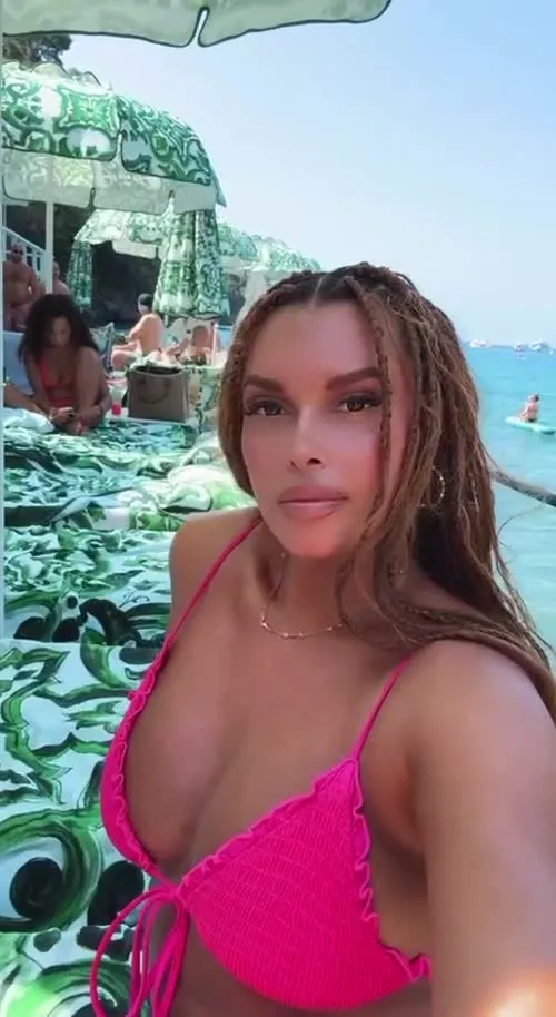 Joy Taylor - Video #291887