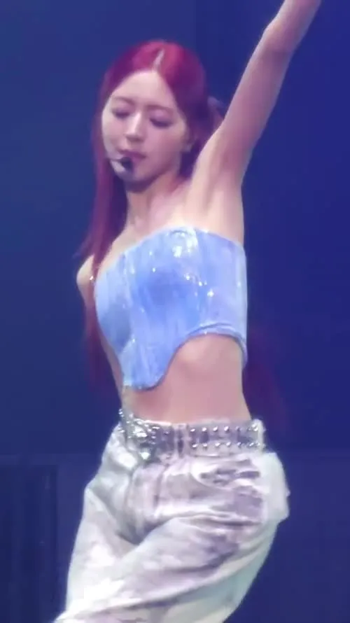 Yuna - ITZY (유나, Shin Yu Na) - Video