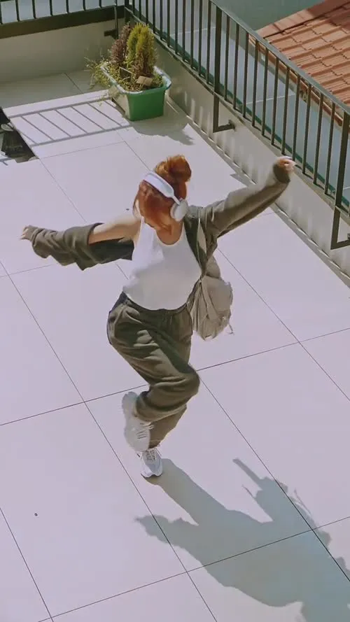 HWASA - Video