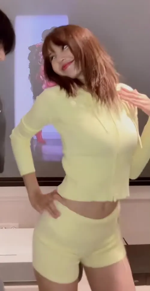 Lisa | BLΛƆKPIИK (Blackpink) - Video