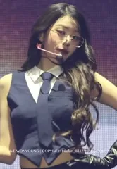 Jang Won-young / 장원영 WONYOUNG - Video