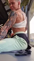 crazyxbody / musclegirlxxx - Video