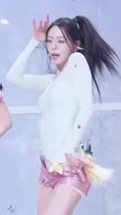 Yuna - ITZY (유나, Shin Yu Na) - Video