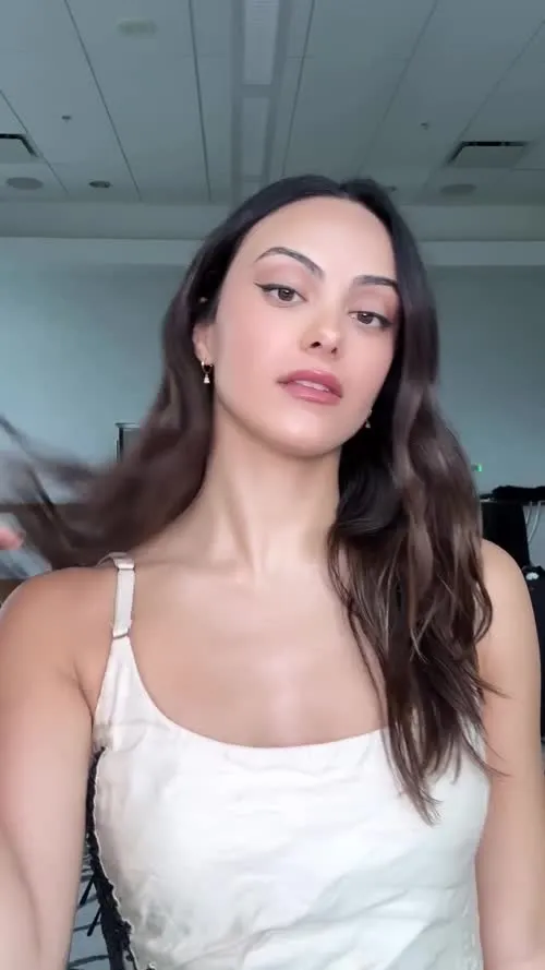 Camila Mendes - Video #187828